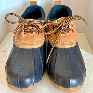 Lands End Women’s Two-Tone Waterproof Duck Shoes, size 7